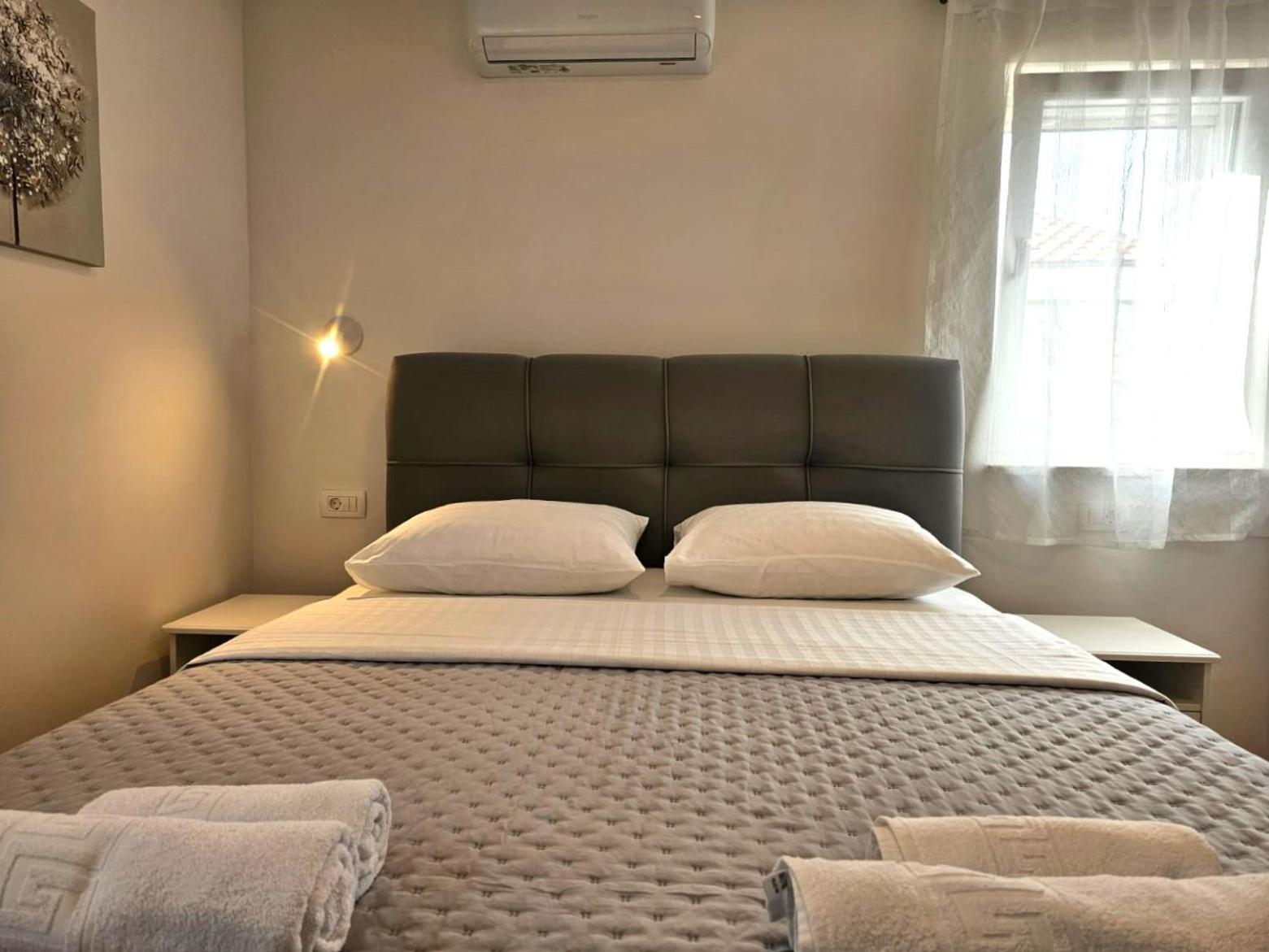 Apartments Miamare 2 Primosten Room photo