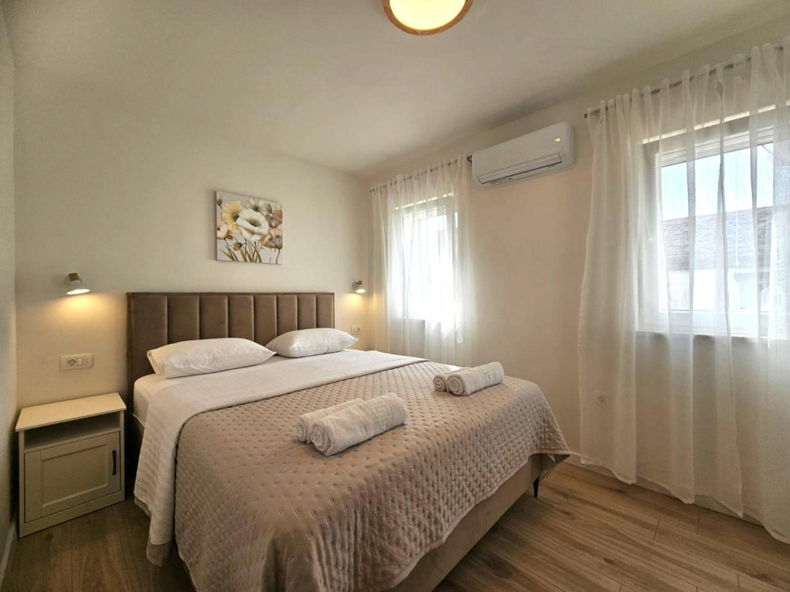 Apartments Miamare 2 Primosten Exterior photo
